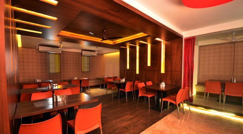 Hotel Opal コールハープル エクステリア 写真