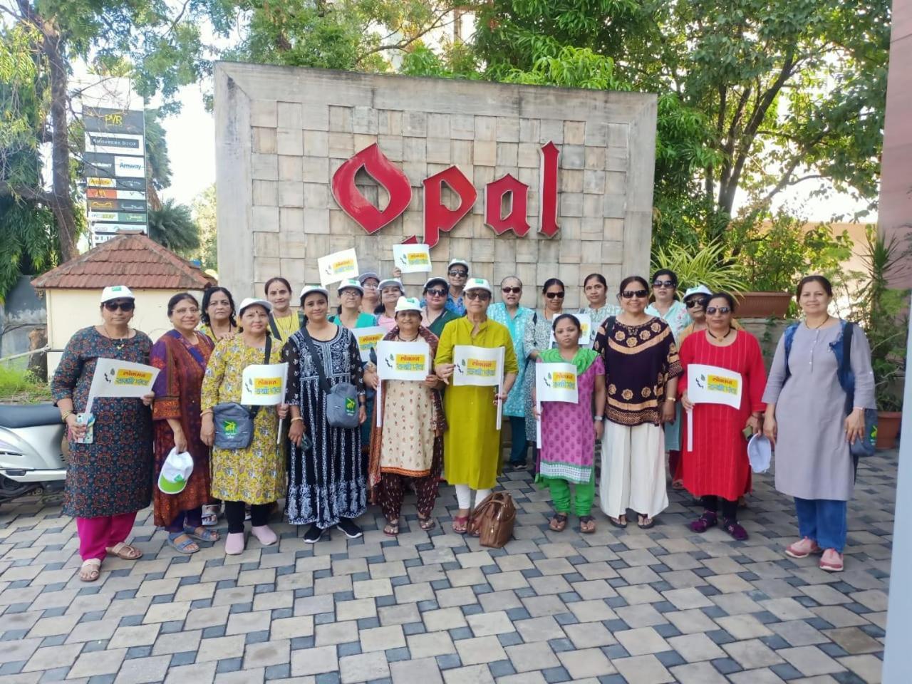 Hotel Opal コールハープル エクステリア 写真