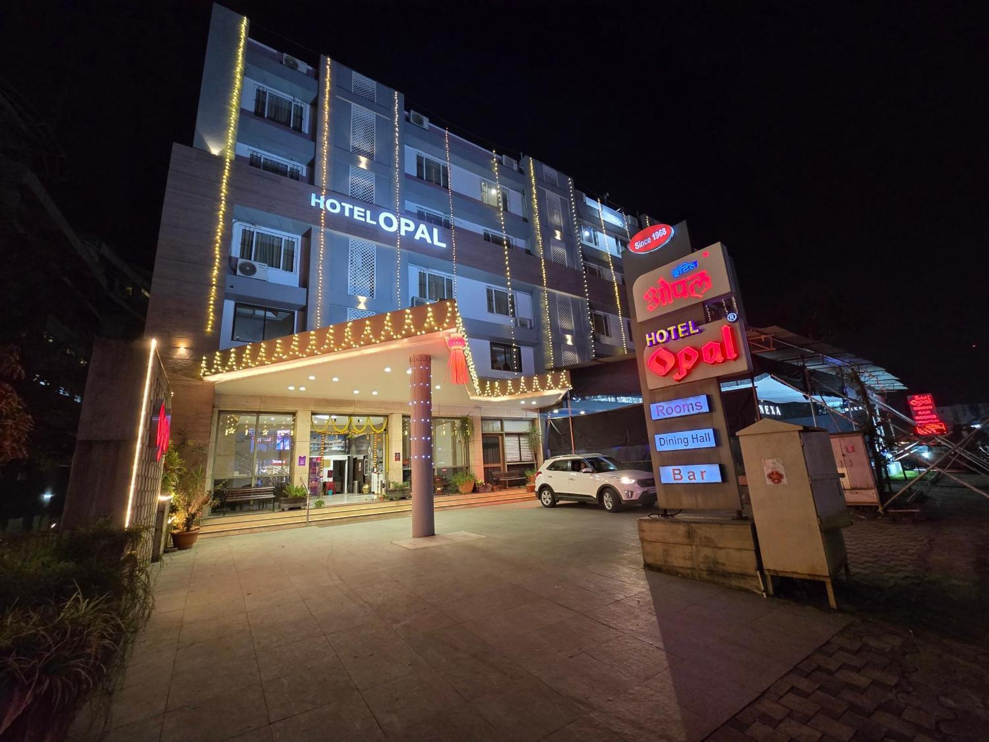 Hotel Opal コールハープル エクステリア 写真