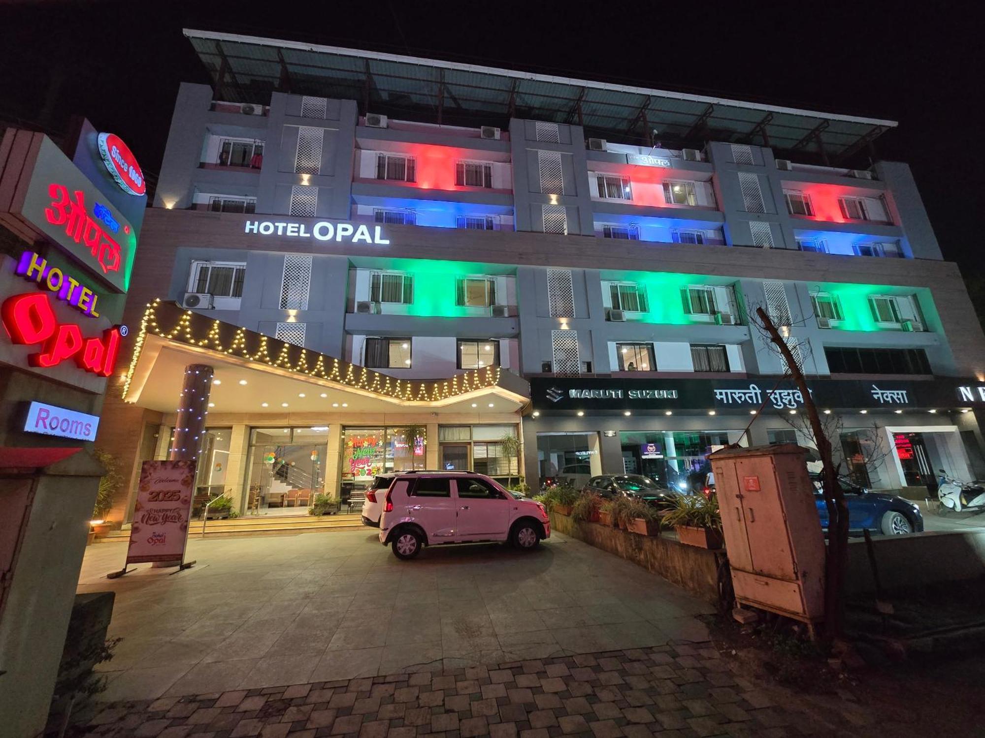Hotel Opal コールハープル エクステリア 写真